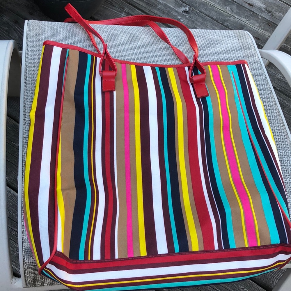 Vintage Lancôme Tote — Colour That Turns Heads
